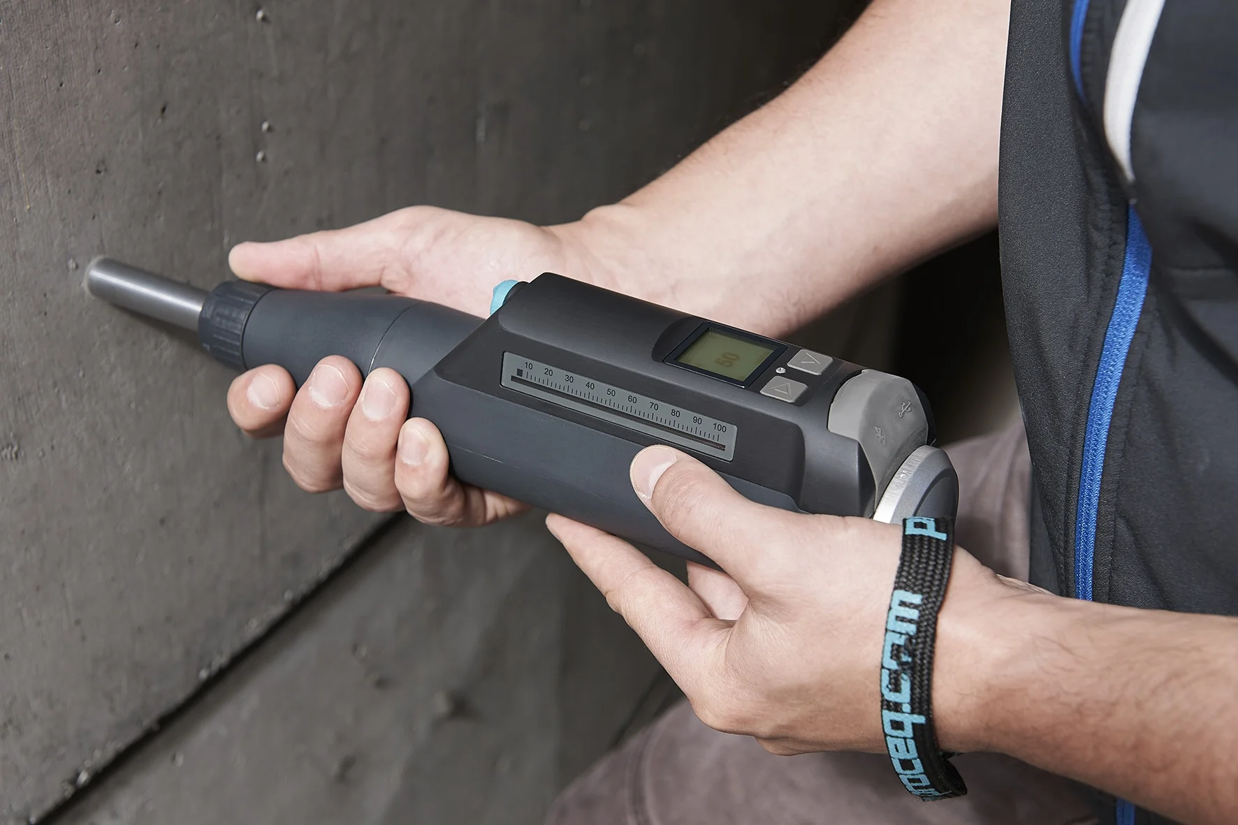 Rebound Hammer Test on Concrete