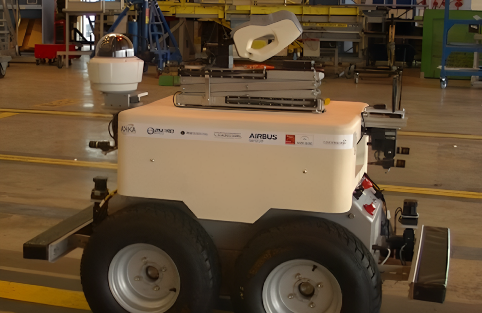 Air Cobot in Hangar